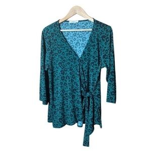 New Beacon Apparel Green Black Leopard Print Faux Wrap V Neck Top 1X NWOT